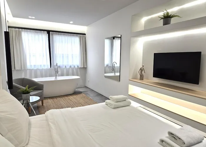 The Dazzling Glimpse Acropolis Suites