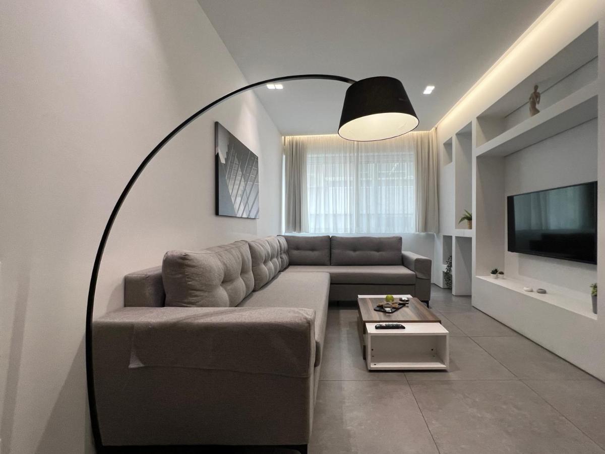 The Dazzling Glimpse Acropolis Apartment *