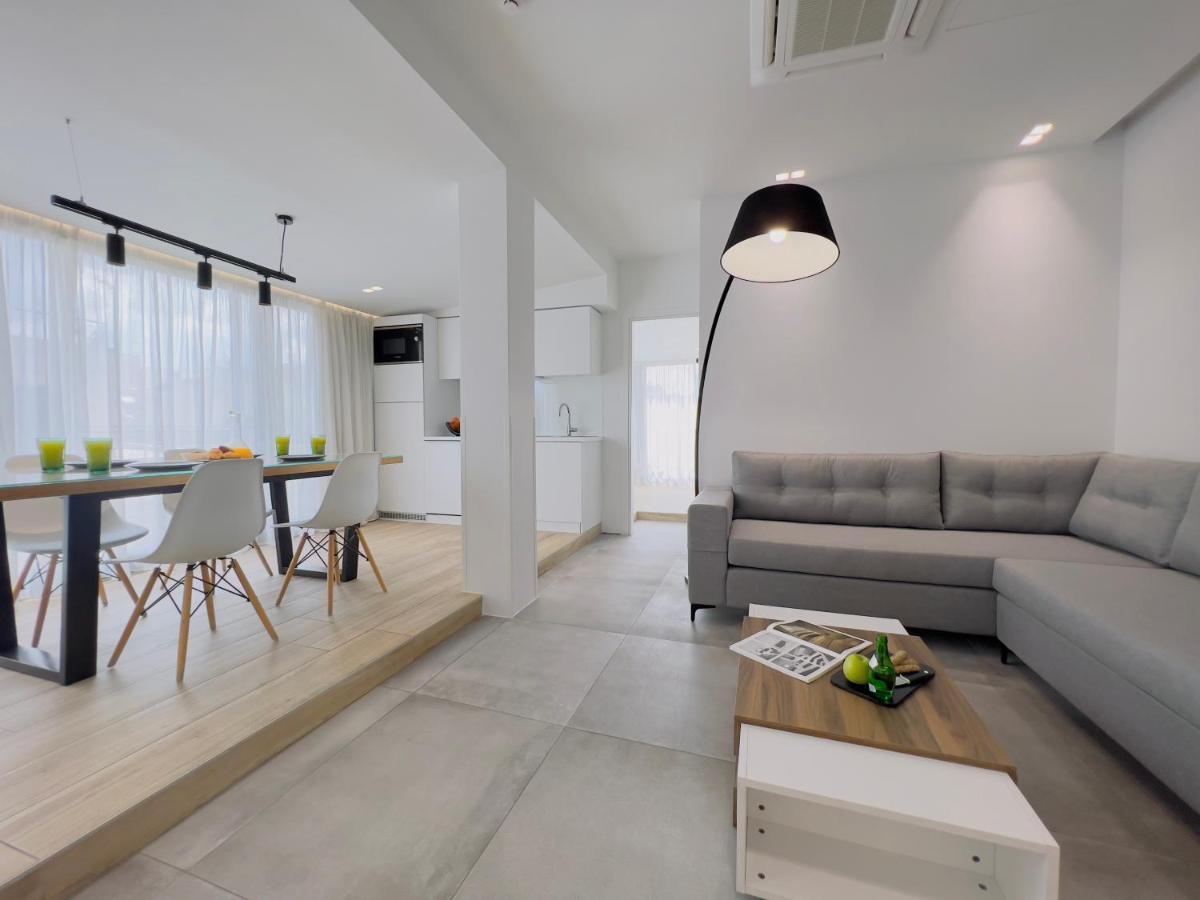 The Dazzling Glimpse Acropolis Apartment Athens