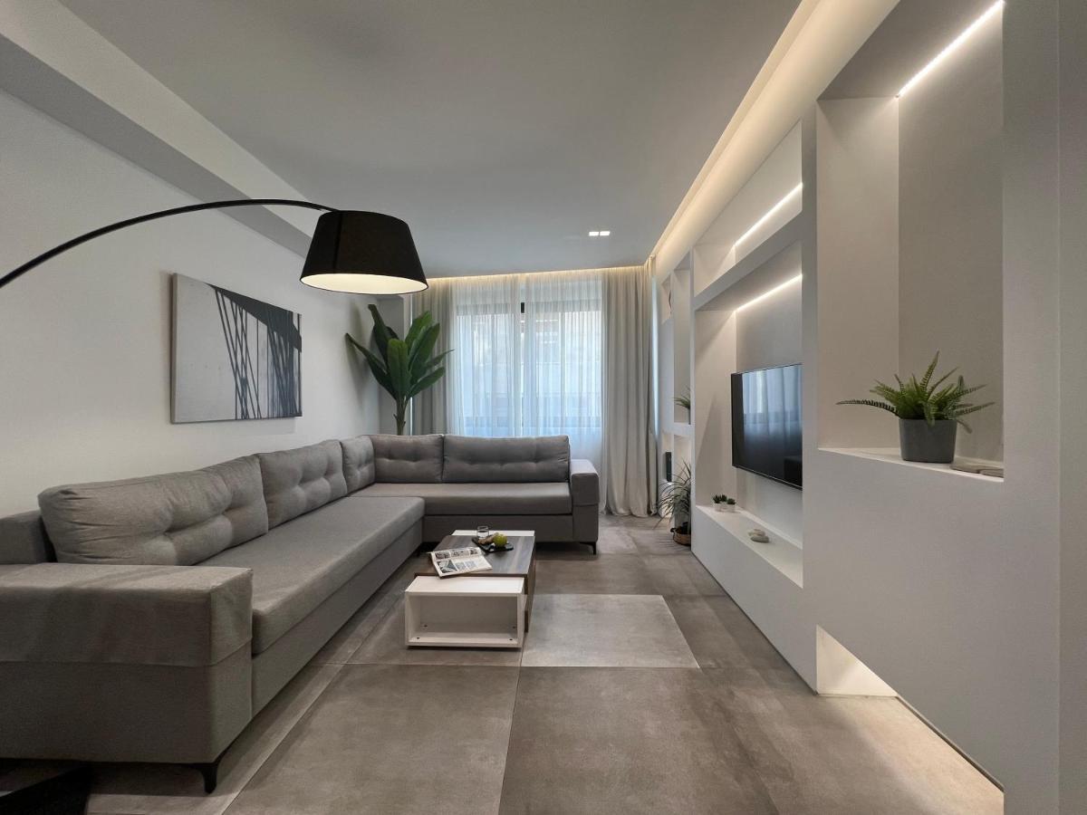 The Dazzling Glimpse Acropolis Apartment *