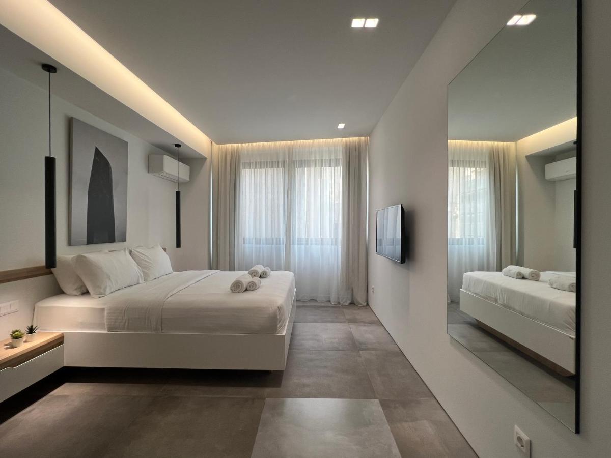 The Dazzling Glimpse Acropolis Apartment