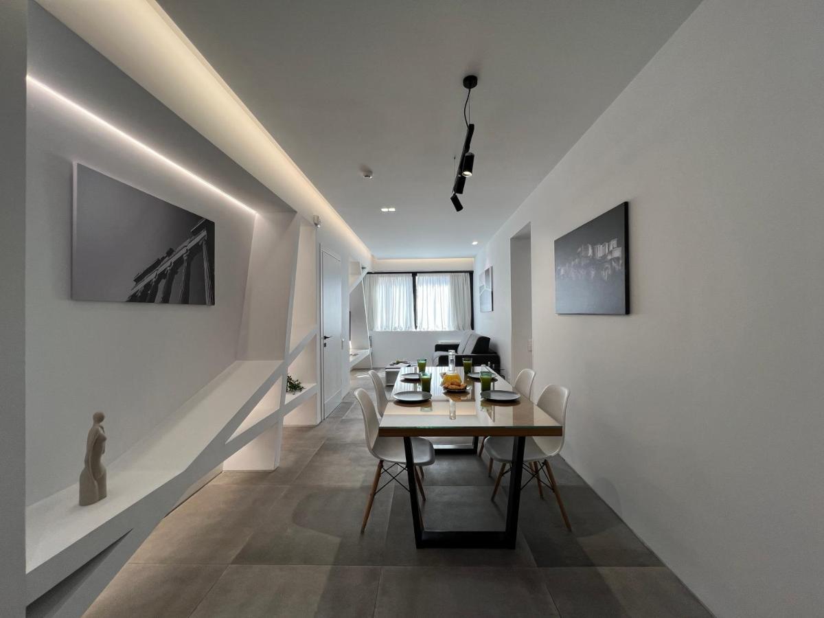 The Dazzling Glimpse Acropolis Apartment *