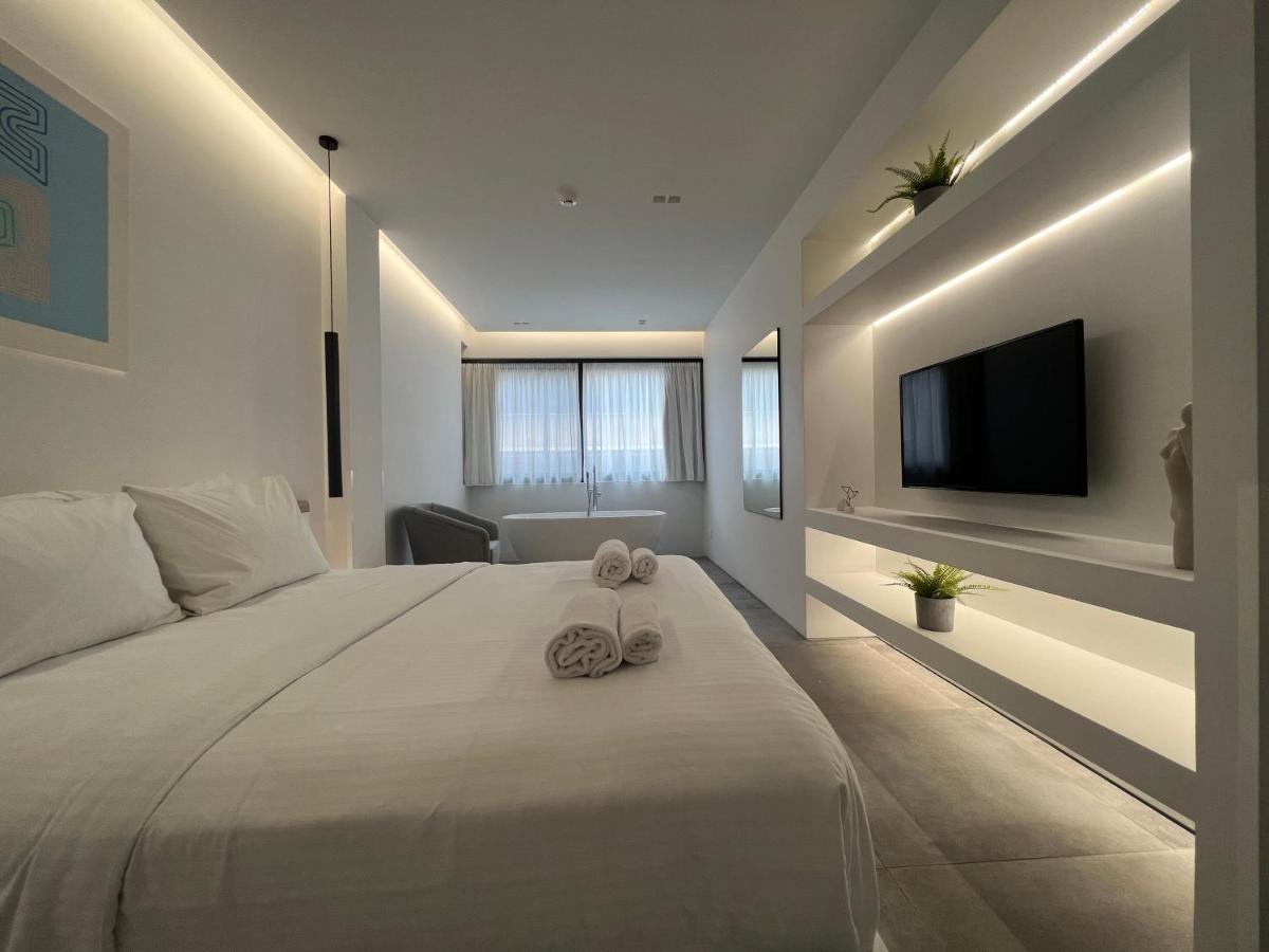 The Dazzling Glimpse Acropolis Apartment *