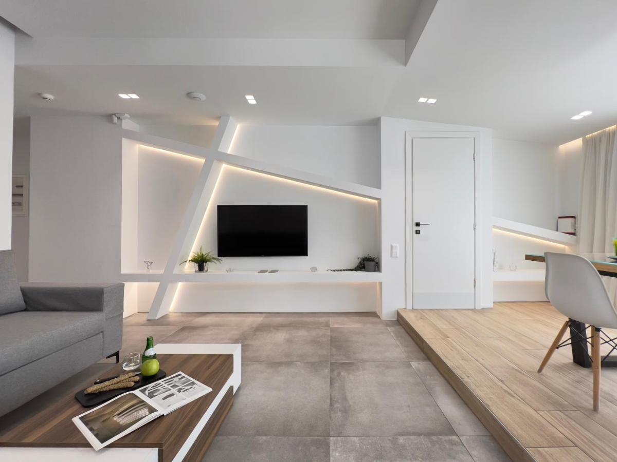 The Dazzling Glimpse Acropolis Apartment *